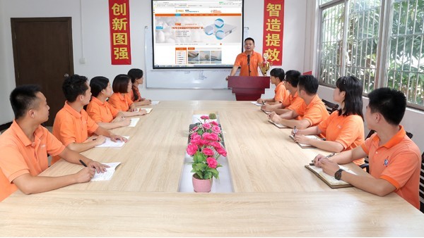 針刺棉廠家「團隊風采」奔赴在生產一線的業(yè)務精英