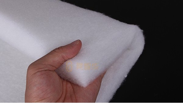 無(wú)膠棉和中空棉有什么區(qū)別？